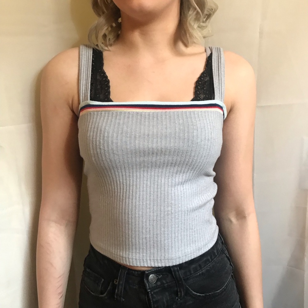 Straight lined tank top